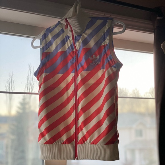 Adidas retro vest - Picture 1 of 13